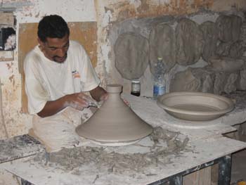 THROWING TAJINE